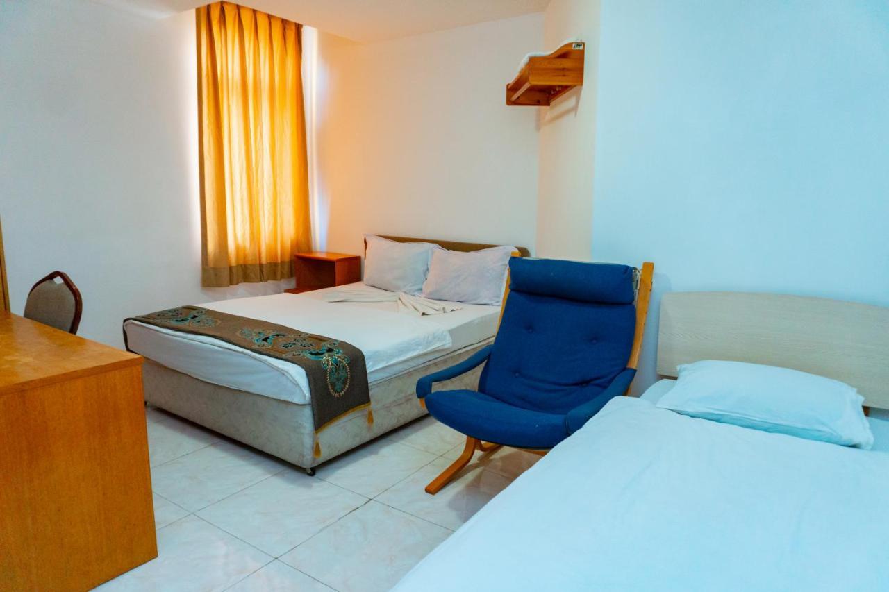 White Horse Hotel Baku Eksteriør billede