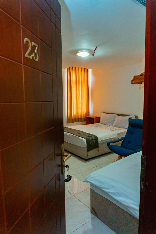 White Horse Hotel Baku Eksteriør billede